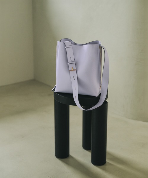 E'POR】Y BAG Shoulder Medium【軽量】【25AW】（ショルダーバッグ