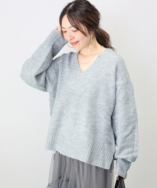 Aletta vita(アレッタビータ)の「ミックスヤーン両Vネックニットプルオーバー(ニット/セーター・レディース・グレー/ネイビー/ベージュ・FREE)」の2枚目の写真