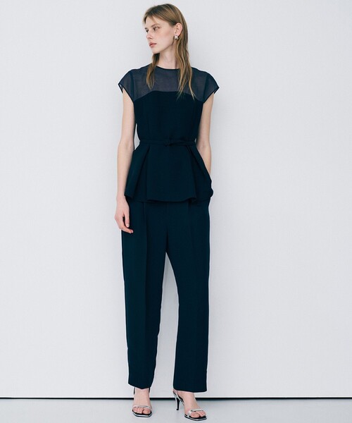 uncrave(アンクレイヴ)の「ウォッシャブルダブルクロス ビスチェブラウス(フレンチスリーブ)(シャツ/ブラウス・レディース・ブラック系/ネイビー系/アイボリー系・1/2)」の4枚目の写真