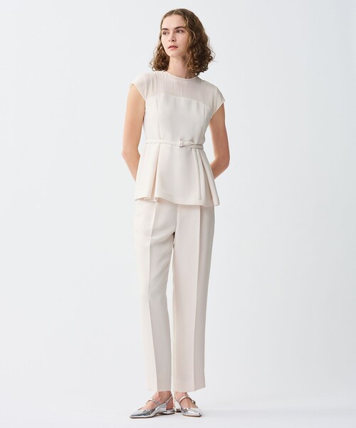 uncrave(アンクレイヴ)の「ウォッシャブルダブルクロス ビスチェブラウス(フレンチスリーブ)(シャツ/ブラウス・レディース・ブラック系/ネイビー系/アイボリー系・1/2)」の6枚目の写真