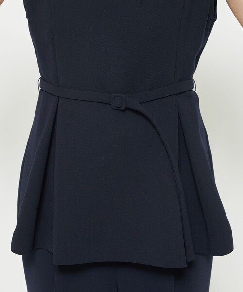 uncrave(アンクレイヴ)の「ウォッシャブルダブルクロス ビスチェブラウス(フレンチスリーブ)(シャツ/ブラウス・レディース・ブラック系/ネイビー系/アイボリー系・1/2)」の20枚目の写真