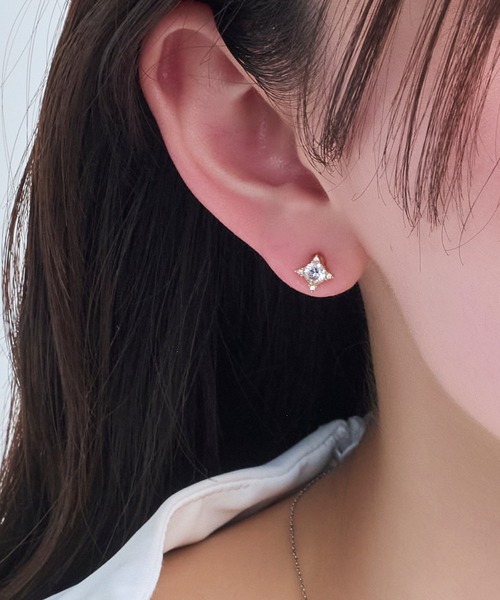 Phoebe(フィービィー)の「【金属アレルギー対応】クラシックビジューセラミックピアス(ピアス(両耳用)・レディース・ゴールド系2/ゴールド系1・FREE)」の12枚目の写真