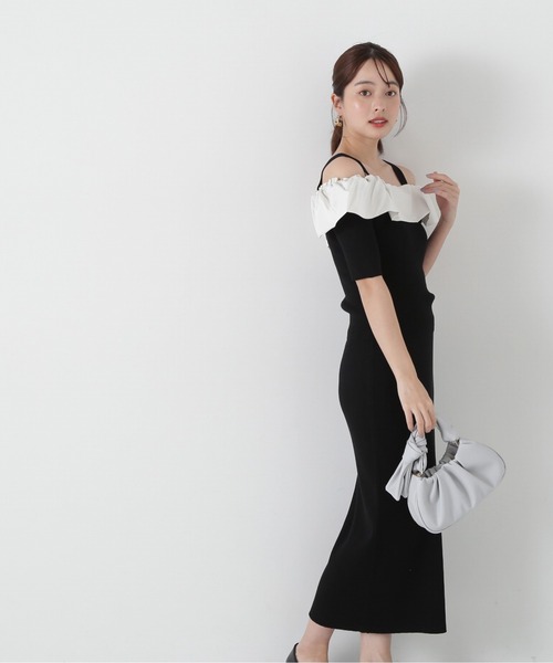 PROPORTION BODY DRESSING(プロポーションボディドレッシング)の「<E>オフショルフリルニットセットアップ / 1215147303(ワンピース・レディース・ブラック/グレー・SMALL/MEDIUM)」の2枚目の写真