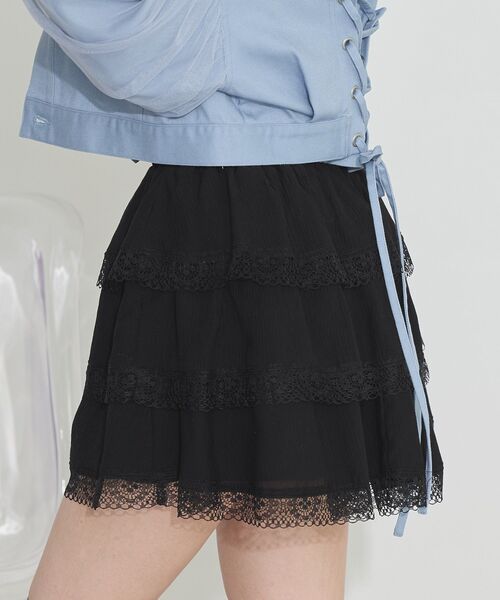 earth music&ecology（アースミュージックアンドエコロジー）の「ティアードレースミニスカート（スカート・レディース・ブラック/ホワイト・FREE）」の12枚目の写真