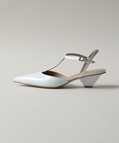 新品　オデットエオディール　レザーピースグルカパンプス　ホワイト ストラップ付き 新品 オデットエオディール レザーピースグルカパンプス ホワイト