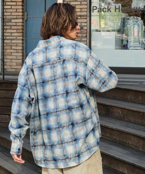 WEGO（ウィゴー）の「WEGO/ブリーチオンブレチェックシャツ（シャツ/ブラウス・メンズ・ブルー/ブラウン・FREE）」の4枚目の写真