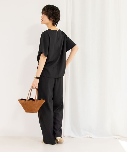 NOLLEY’S Sophi（ノーリーズソフィ）の「《セットアップ対応》ツイルVタックブラウス（シャツ/ブラウス・レディース・ブラック/チャコールグレー/ホワイト・36/38）」の5枚目の写真