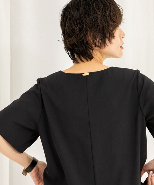 NOLLEY’S Sophi（ノーリーズソフィ）の「《セットアップ対応》ツイルVタックブラウス（シャツ/ブラウス・レディース・ブラック/チャコールグレー/ホワイト・36/38）」の10枚目の写真