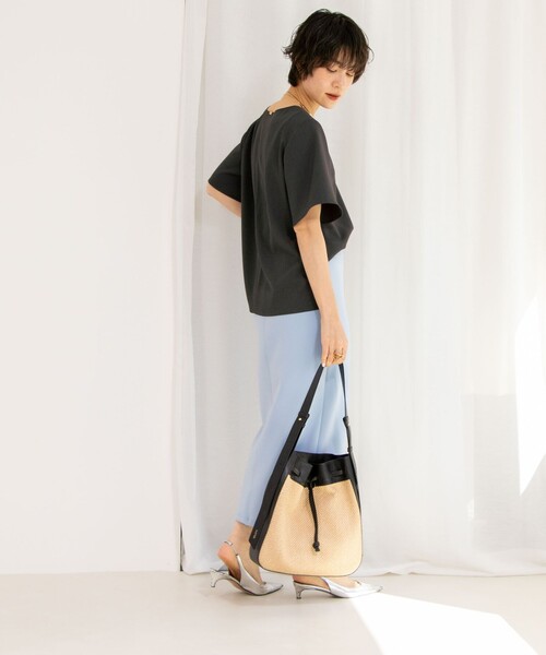NOLLEY’S Sophi（ノーリーズソフィ）の「《セットアップ対応》ツイルVタックブラウス（シャツ/ブラウス・レディース・ブラック/チャコールグレー/ホワイト・36/38）」の13枚目の写真