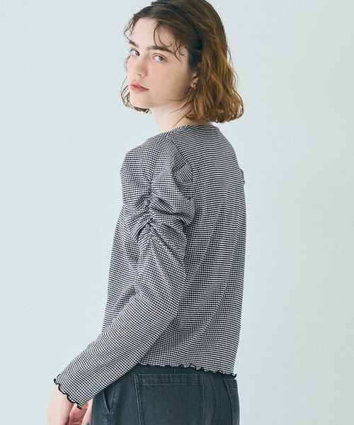 クレープシャーリングパフスリーブトップス（Tシャツ/カットソー