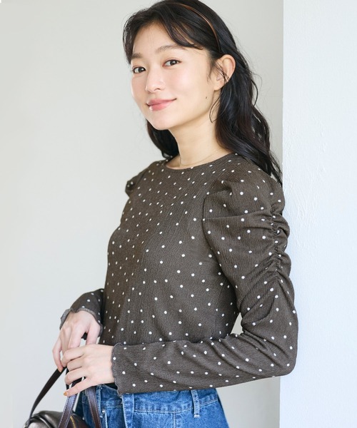coca(coca)(コカ)の「\速乾/クレープシャーリングパフスリーブトップス(Tシャツ/カットソー・レディース・アイボリー/ブラック/B/A/C/D/ドット/チャコール/グレイッシュベージュ/E・S/L/M)」の10枚目の写真