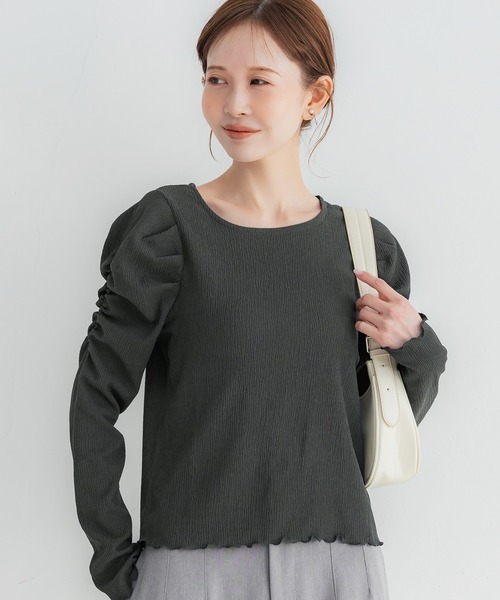 coca（coca）（コカ）の「クレープシャーリングパフスリーブトップス（Tシャツ/カットソー・レディース・アイボリー/ブラック/B/A/C/D/ドット/チャコール/グレイッシュベージュ・S/L/M）」の4枚目の写真