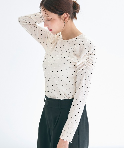 coca（coca）（コカ）の「クレープシャーリングパフスリーブトップス（Tシャツ/カットソー・レディース・アイボリー/ブラック/B/A/C/D/ドット/チャコール/グレイッシュベージュ・S/L/M）」の15枚目の写真