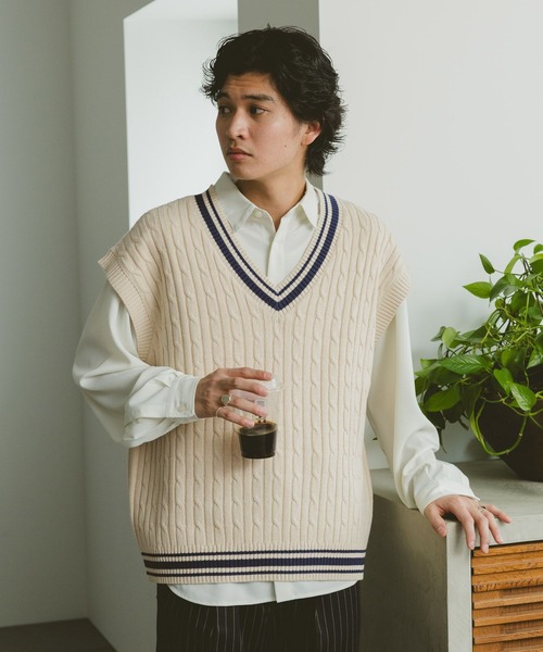 HEUGN Vネック ニットベスト HEUGN（ユーゲン）Knit Vest ローゲージコットンVネックニット