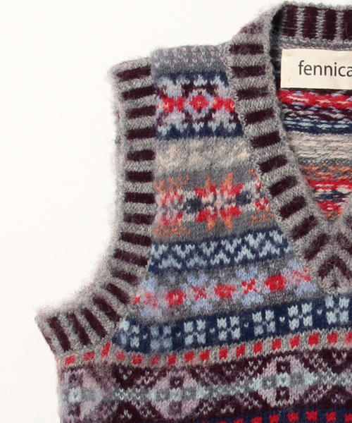 Jamieson's of Shetland(ジャミーソンズオブシェトランド)の「Jamieson's Knitwear × fennica / <Women's>Fair isle brush v-vest 2015AW(ニット/セーター・レディース・その他1・34)」の2枚目の写真