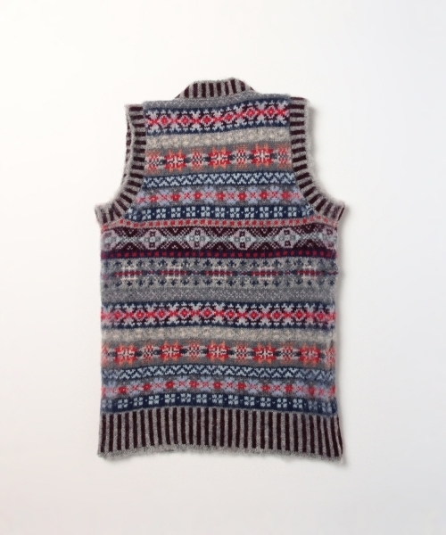 Jamieson's of Shetland(ジャミーソンズオブシェトランド)の「Jamieson's Knitwear × fennica / <Women's>Fair isle brush v-vest 2015AW(ニット/セーター・レディース・その他1・34)」の5枚目の写真