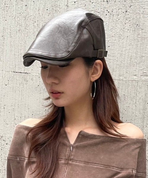 FOREVER 21（フォーエバー トゥエンティーワン）の「【2025SS】フェイクレザーハンチング（ハンチング/ベレー帽・レディース・ブラウン・FREE）」の22枚目の写真