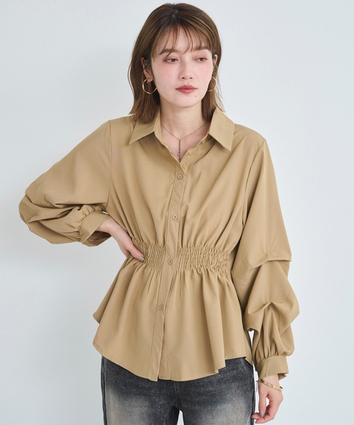attiree(アティレー)の「シャーリングデザインシャツ(シャツ/ブラウス・レディース・ブルー/キャメル/ブラック/ホワイト・FREE)」の19枚目の写真