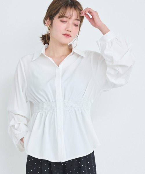 attiree(アティレー)の「シャーリングデザインシャツ(シャツ/ブラウス・レディース・ブルー/キャメル/ブラック/ホワイト・FREE)」の12枚目の写真