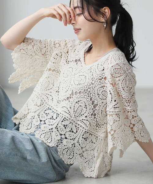 itto...（イット）の「総レースかぎ針編みプルオーバー（Tシャツ/カットソー・レディース・ブラック/アイボリー・M）」の2枚目の写真