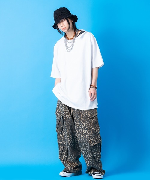 a.p.o.v.(エーピーオービー)の「a.p.o.v. アシンメトリーショルダージップヘヴィウェイトコットンオーバーサイズTシャツ(Tシャツ/カットソー・メンズ・ブラック/チャコール/ホワイト・ONESIZE)」の12枚目の写真
