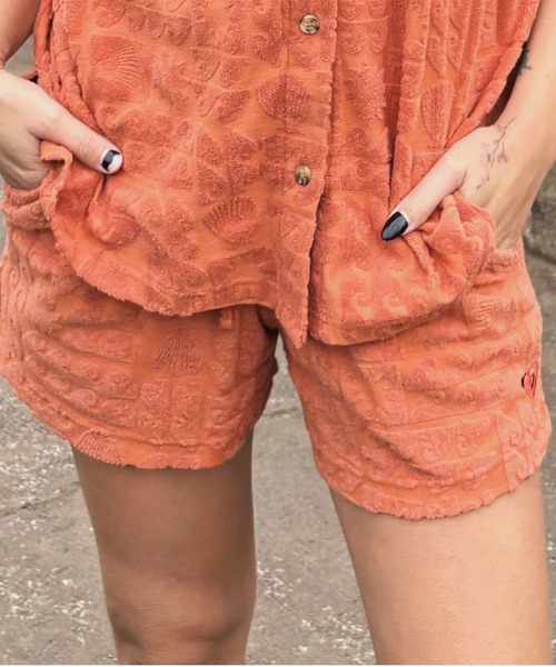 ROXY（ロキシー）の「SUNBATHING SHORTS /ロキシーセットアップ対応ウエストゴムパイルショートパンツ（その他パンツ・レディース・パープル/ネイビー/オレンジ・LARGE/MEDIUM/SMALL）」の7枚目の写真