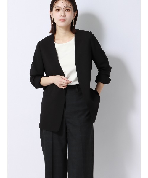 SUIT SQUARE(スーツスクエア)の「クルーネックカットソー 半袖 ウォッシャブル Soil Release TCポンチ 無地(Tシャツ/カットソー・レディース・ホワイト系・36(7号)/38(9号)/40(11号))」の11枚目の写真