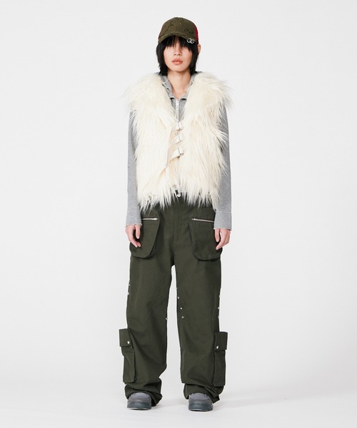 BEEDEN（ビーデン）の「VOLUME FUR VEST（その他アウター・レディース・ベージュ/ホワイト・FREE）」の4枚目の写真