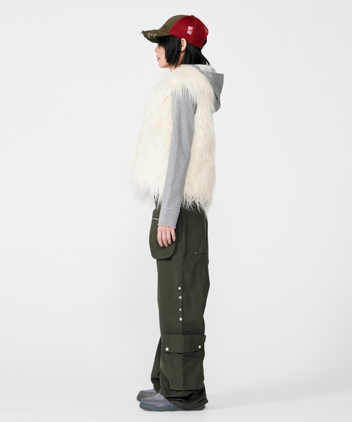 BEEDEN（ビーデン）の「VOLUME FUR VEST（その他アウター・レディース・ベージュ/ホワイト・FREE）」の5枚目の写真
