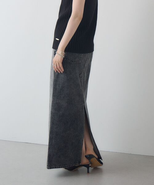 kivi(キヴィ)の「chemical denim SK(デニムスカート・レディース・ブラック/ブルー・MEDIUM/LARGE)」の4枚目の写真