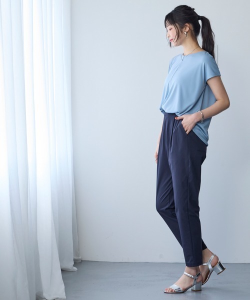 SMILE LAND（スマイルランド）の「＜大きいサイズ＞２４時間ずっと快適かるスルーメッシュテーパードパンツ（吸汗速乾・イージーケア・ＵＶカット）（セットアップ可能）（スラックス・レディース・ブラック/ネイビー/モカ・L/LL/3L/4L/5L）」の8枚目の写真