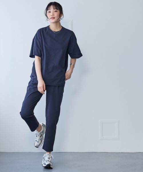 SMILE LAND（スマイルランド）の「＜大きいサイズ＞２４時間ずっと快適かるスルーメッシュテーパードパンツ（吸汗速乾・イージーケア・ＵＶカット）（セットアップ可能）（スラックス・レディース・ブラック/ネイビー/モカ・L/LL/3L/4L/5L）」の10枚目の写真