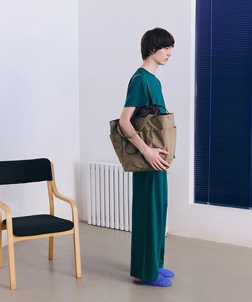 JNBY(ジェーエヌビーワイ)の「HOME Reversible Daily Tote / リバーシブルトートバッグ(トートバッグ・レディース・ベージュ/イエロー/グリーン・ONE SIZE)」の10枚目の写真