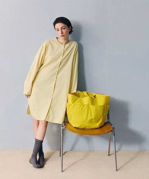 JNBY(ジェーエヌビーワイ)の「HOME Reversible Daily Tote / リバーシブルトートバッグ(トートバッグ・レディース・ベージュ/イエロー/グリーン・ONE SIZE)」の18枚目の写真