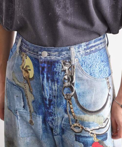 tk.TAKEO KIKUCHI(ティーケータケオキクチ)の「グラフィティデニム(その他パンツ・メンズ・ブルー・02/03)」の2枚目の写真