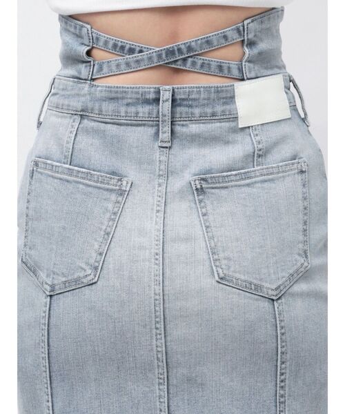 GYDA（ジェイダ）の「ハイウエストBACKクロスマーメイドデニムスカート（デニムスカート・レディース・ライトブルー/インディゴブルー/ブラック・SMALL/MEDIUM）」の16枚目の写真