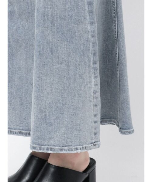 GYDA（ジェイダ）の「ハイウエストBACKクロスマーメイドデニムスカート（デニムスカート・レディース・ライトブルー/インディゴブルー/ブラック・SMALL/MEDIUM）」の19枚目の写真