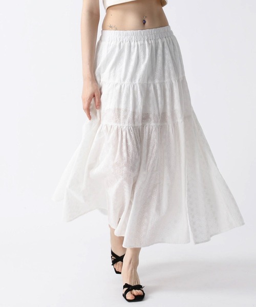 FOREVER 21（フォーエバー トゥエンティーワン）の「【2025SS】スリットコットンロングスカート（スカート・レディース・オフホワイト/ブラック/ブラウン・FREE）」の2枚目の写真