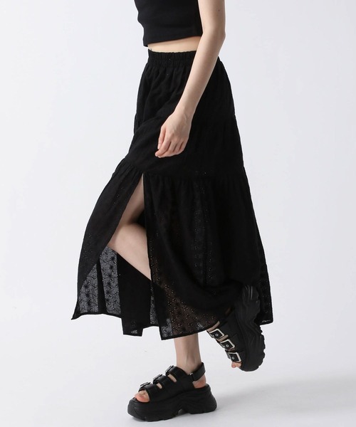 FOREVER 21（フォーエバー トゥエンティーワン）の「【2025SS】スリットコットンロングスカート（スカート・レディース・オフホワイト/ブラック/ブラウン・FREE）」の3枚目の写真