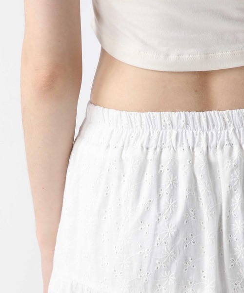 FOREVER 21（フォーエバー トゥエンティーワン）の「【2025SS】スリットコットンロングスカート（スカート・レディース・オフホワイト/ブラック/ブラウン・FREE）」の17枚目の写真