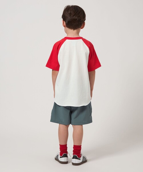Russell Athletic(ラッセルアスレティック)の「【別注】<RUSSELL ATHLETIC>ラグラン Tシャツ / キッズ 100cm-130cm(Tシャツ/カットソー・キッズ・ブラック/レッド・120cm/110cm/100cm/130cm)」の6枚目の写真