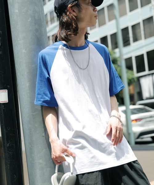 GILDAN(ギルダン)の「Gildan/ギルダン プレミアムコットン 5.3oz ラグランT Tシャツ 秋 秋服 2026年秋冬(Tシャツ/カットソー・メンズ・グレー/ホワイト×ブラック/ホワイト×レッド/ホワイト×ブルー・XL/L/M/S)」の3枚目の写真