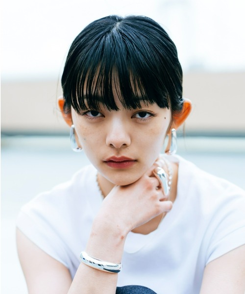 Nothing And Others(ナッシングアンドアザーズ)の「「Nothing And Others/ナッシングアンドアザーズ」Simple drop Earrings(イヤリング・レディース・シルバー・FREE)」の2枚目の写真