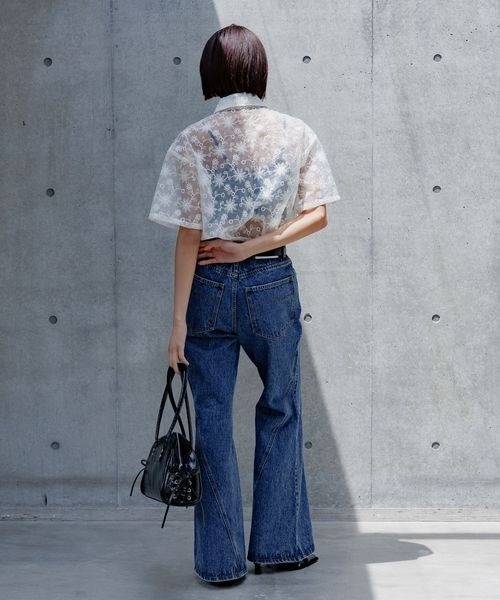 PAGEBOY（ページボーイ）の「フラワーシシュウシアーシャツ（シャツ/ブラウス・レディース・ブラック/オフホワイト/チャコールグレー・FREE）」の5枚目の写真