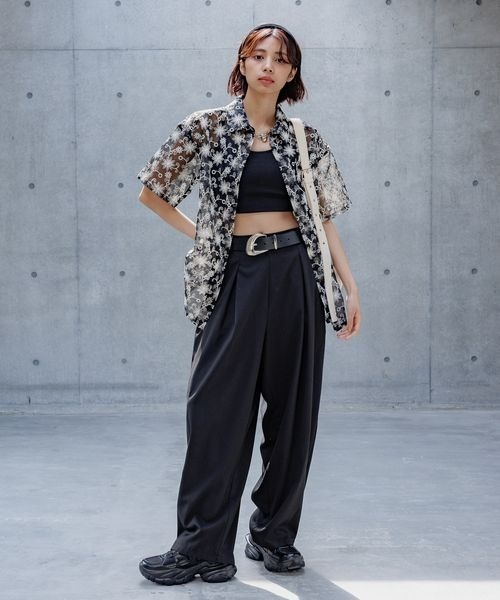 PAGEBOY（ページボーイ）の「フラワーシシュウシアーシャツ（シャツ/ブラウス・レディース・ブラック/オフホワイト/チャコールグレー・FREE）」の10枚目の写真