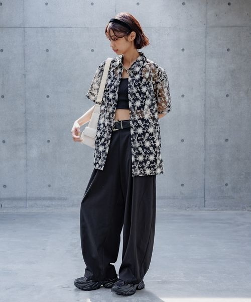 PAGEBOY（ページボーイ）の「フラワーシシュウシアーシャツ（シャツ/ブラウス・レディース・ブラック/オフホワイト/チャコールグレー・FREE）」の11枚目の写真