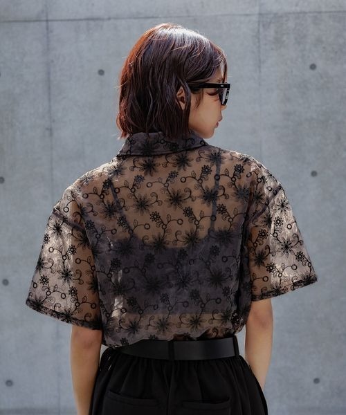 PAGEBOY（ページボーイ）の「フラワーシシュウシアーシャツ（シャツ/ブラウス・レディース・ブラック/オフホワイト/チャコールグレー・FREE）」の20枚目の写真