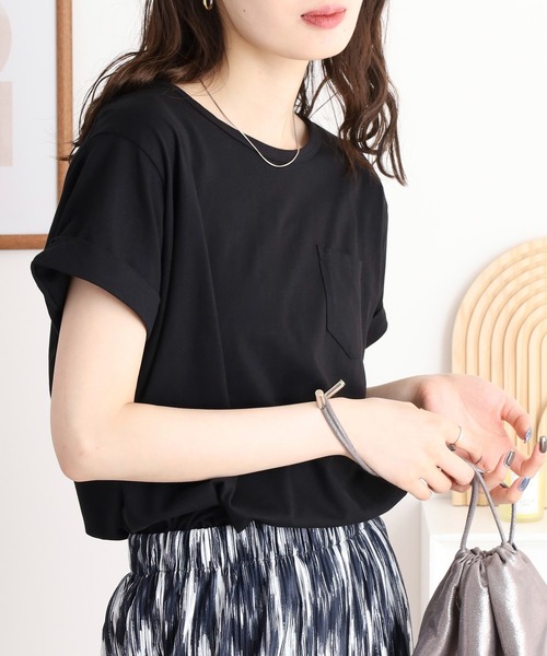 mitis(ミティス)の「mitis ラウンドヘム胸ポケット付きTシャツ(Tシャツ/カットソー・レディース・ブラック/ベージュ/ブルー/オフホワイト/ライトカーキ・M)」の8枚目の写真