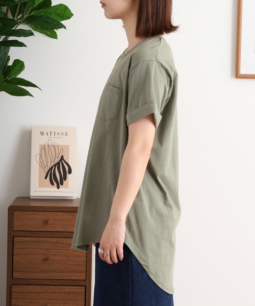 mitis(ミティス)の「mitis ラウンドヘム胸ポケット付きTシャツ(Tシャツ/カットソー・レディース・ブラック/ベージュ/ブルー/オフホワイト/ライトカーキ・M)」の19枚目の写真
