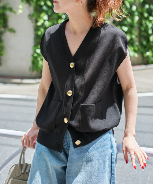Spick & Span（スピックアンドスパン）の「《WEB限定 / 追加》ウォッシャブルVネックニットベスト（ベスト・レディース・ホワイト/ブラック・FREE）」の2枚目の写真